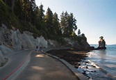 Stanley Park and Vancouver Seawall – Stay & Roam