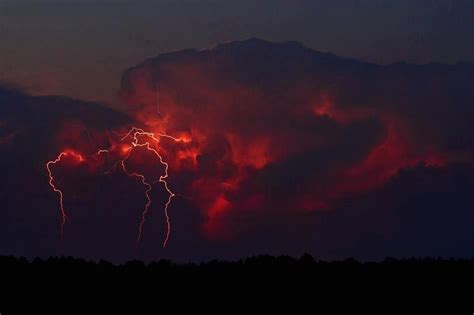 Storm W Red Clouds And Lightning Estonia Weather Storm Wild Weather