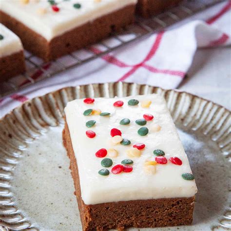 Gingerbread Cookie Bars With Cream Cheese Frosting Recipe