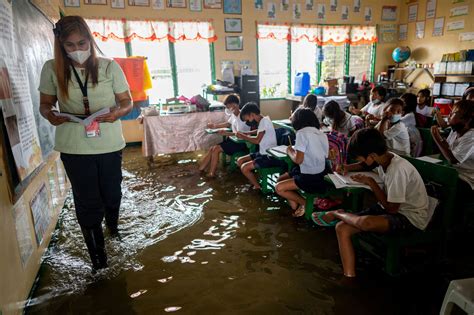 Tales Of School Opening In Person Classes Classroom Shortage Flooded