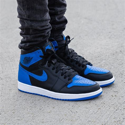 Royal blue and black/red were other major colorways introduced during this time. Air Jordan 1 Retro High Og Royal Blue 2020 - Almanusa