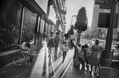 10 Things Garry Winogrand Can Teach You About Street Photography Ek