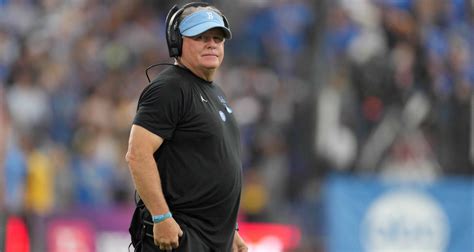 Ucla Bruins Football Signs Head Coach Chip Kelly To Four Year Contract