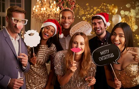 7 Expert Tips On Planning The Ultimate Corporate Holiday Party