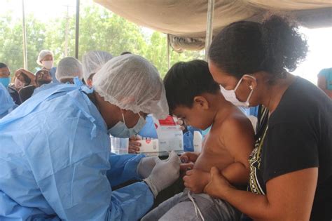Personal Militar De Salud De Las Fuerzas Armadas Brinda Atención Médica A Indígenas En El