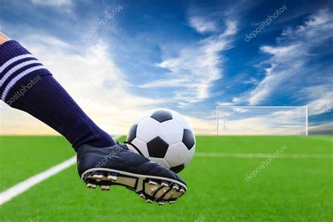 Foot Kicking Soccer Ball Vlr Eng Br