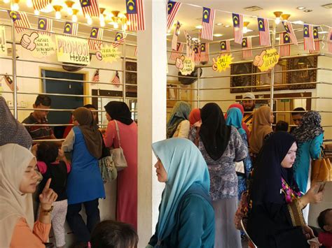 1,003 likes · 11 talking about this · 118 were here. Kedai Emas Lelong MAYA di Kuala Terengganu beri servis dan ...