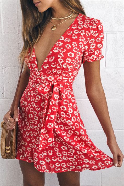 garden explorer red floral print mini dress ideias fashion roupas para lua de mel looks vestidos
