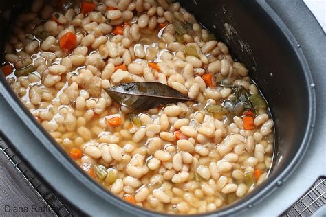 Homemade great northern beans from your slow cooker. Crock Pot Great Northern Beans Recipe