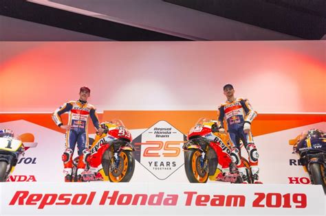 Motogp Repsol Honda Team Officially Introduced In Spain Roadracing