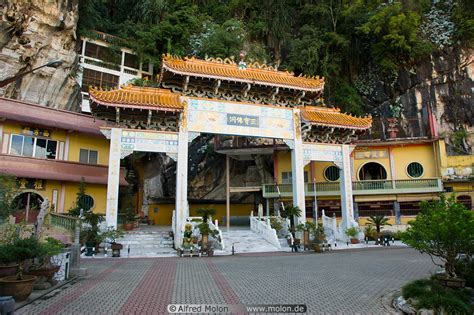 Sam poh tong cave temple built in raw limestone cave in the mountains which is located about 5 km from ipoh. Photo of Gate and main entrance. Sam Poh Tong Chinese ...