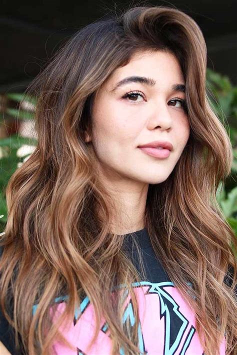 Another enviable haircut for curly hair is about to remind you to always keep up with your creativity. Amazing Wavy Hairstyle Ideas