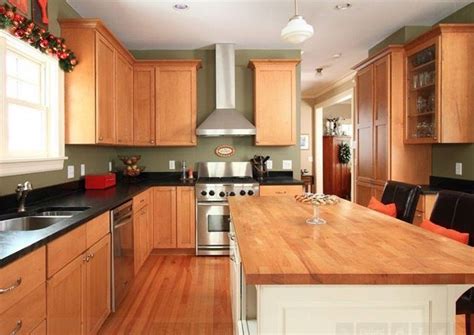 35+ beautiful kitchen paint colors ideas with oak cabinet. The BEST Kitchen Wall Color For Oak Cabinets | Kitchen ...