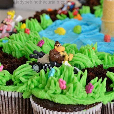 With my cupcake topper template and the mario kart wii clip art that i found, it's. Mario Kart Cupcake Pull Apart | Recipe | Pull apart ...