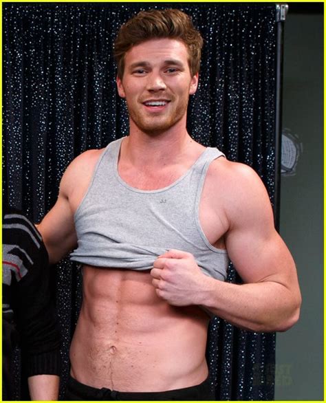 Matt Dallas Derek Theler Replicate Kyle XY Abs Flash Pose Photo Kyle XY Matt