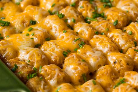 Pour the chili mixture into a 9x13 inch baking dish. Hot Dog Tater Tot Casserole Recipe