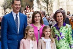 Felipe e Letizia di Spagna con le figlie Leonor e Sofia: vacanze in ...