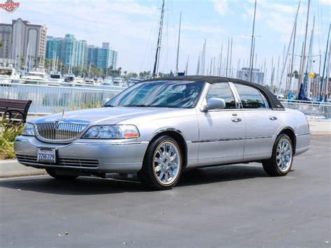 2011 Lincoln Town Car For Sale Cc 1019982