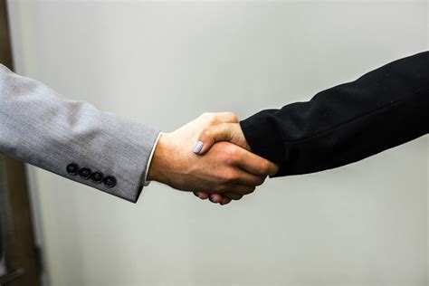 Handshake Man And Woman White Businessman Shaking Hands Flickr