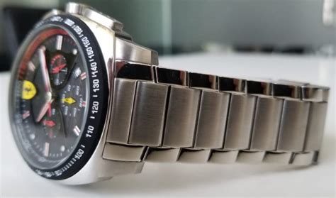 He taught his son what he acquired in a lifetime lesson, starting 1956 at age 14. Scuderia Ferrari Aero Evo Mens Stainless Steel Watch 0830192 - Royalwrist.pk