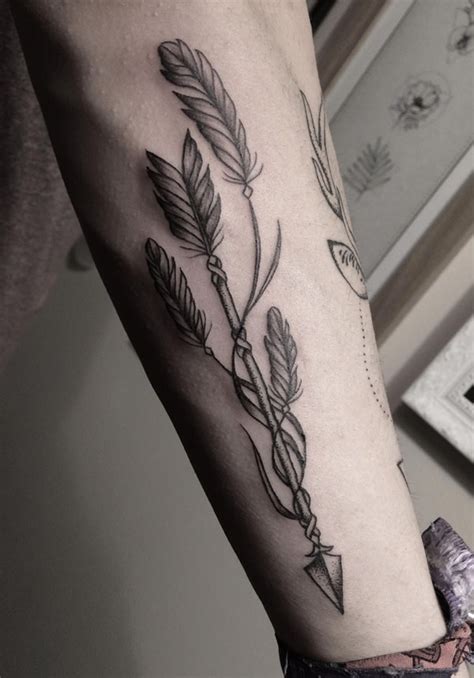 35 Cool And Stylish Arrow Tattoos For Men In 2020