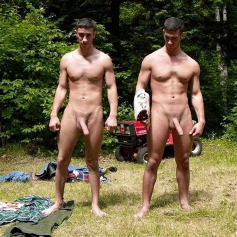 Photo Hung Male Naturists Page 17 Lpsg
