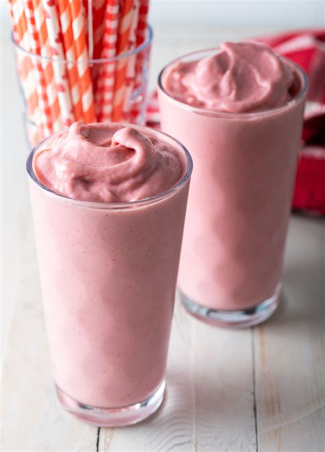 Simple Strawberry Smoothie Recipe A Spicy Perspective