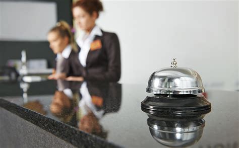 How To Get What You Want From A Hotels Front Desk Agent Smart Meetings