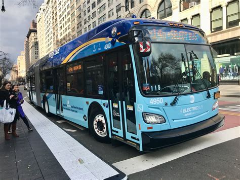Mta Unveils Its First All Electric Articulated Bus To