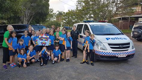 Police visit Camp Hill Girl Guides - South Brisbane