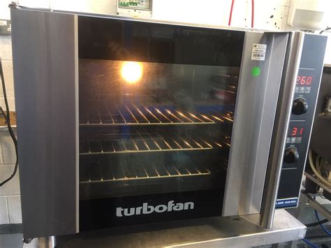 The latch is perhaps the most obvious suspect when an oven door won't close. Blueseal Bake Oven , convection oven , Blue Seal Turbofan ...