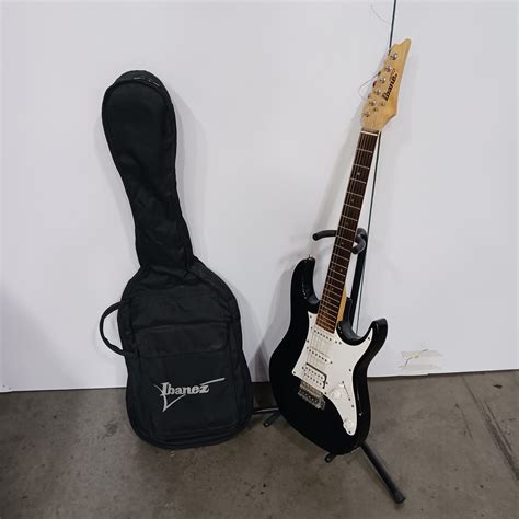 Buy The Black Electric Guitar Wcase Goodwillfinds