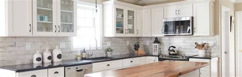 In fact, buying kitchen cabinets online is a fairly simple process and it also eliminates a lot of the inconvenient appointments associated with visits to local kitchen dealerships or big box stores. Kitchens - Weisman Home Outlets