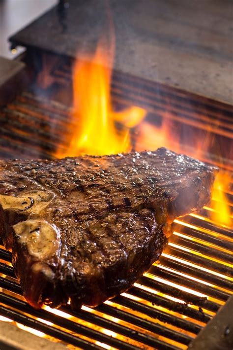 How To Grill T Bone Steak Great Italian Chefs Grilled T Bone Steak How To Grill Steak T