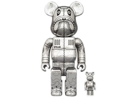 bearbrick x bape x hajime sorayama camo shark 100 and 400 set silver bearbrick 슈프라이즈