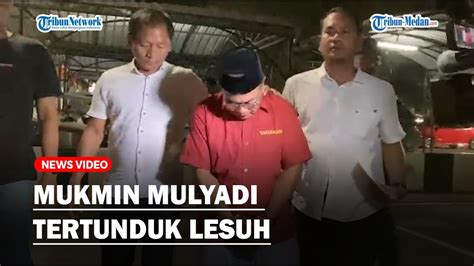 Berbaju Tahanan Dan Berpeci Hitam Anggota DPRD Tanjungbalai Mukmin