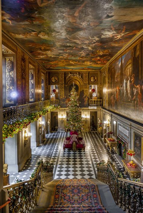 Christmas is celebrated on december 25 and is both a sacred religious holiday and a worldwide cultural and commercial phenomenon. Christmas at Chatsworth House - Greatdays Travel Group