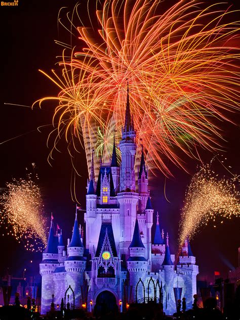 40 Awesometacular Fireworks Photos! - Disney Tourist Blog