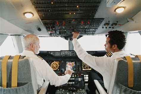 A Guide To Pilot School And How To Become A Pilot