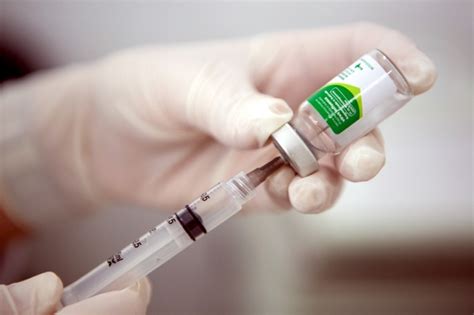Vacina Contra A Gripe Está Disponível Para A População Nos Postos De