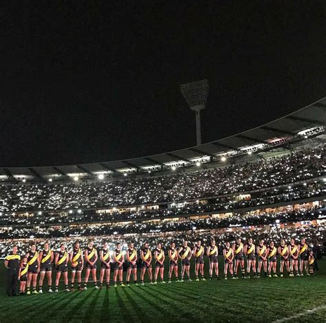 Anzac Day Eve Richmond Vs Melbourne In Front Of 85000 People