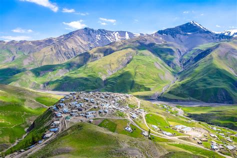 Many governments advise against travelling to these areas and near the border with armenia. Azerbaijan | Association Montessori Internationale