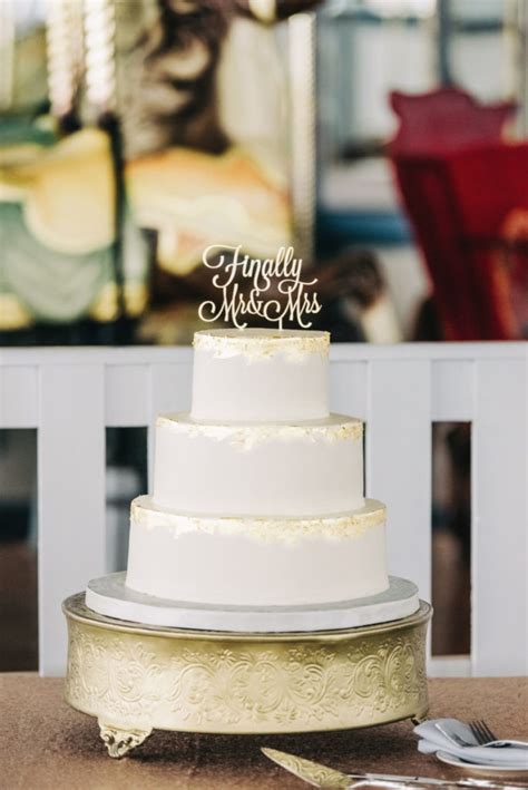 You have to see chelsea houska from teen mom 2's wedding dress. Chelsea & Paul's Wedding Cake - JCakes