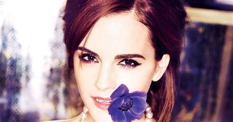 A Seductive Emma Watson 9GAG