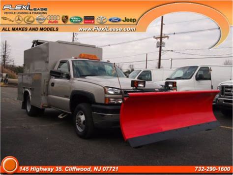 Purchase Used Chevy 3500 4x4 Walk In Utility Truck Snow Plow Spreader