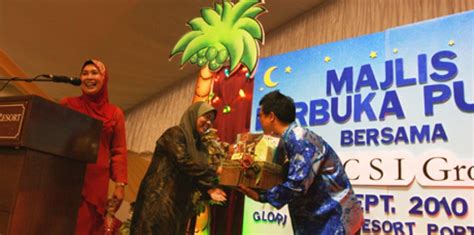 Port dickson, or pd to locals, is a coastal town in port dickson district, negeri sembilan, malaysia. UCSI GROUP HOSTS BUKA PUASA DINNER IN PORT DICKSON