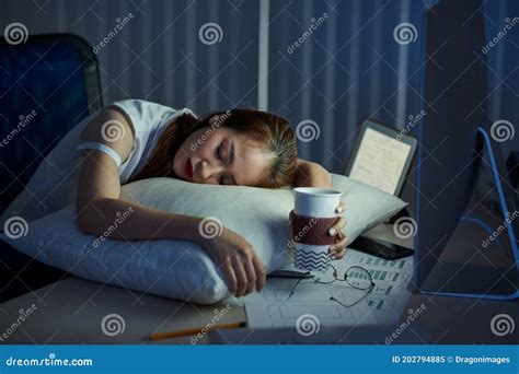 Fell Asleep At Office Desk Stock Image Image Of Exhaustion 202794885