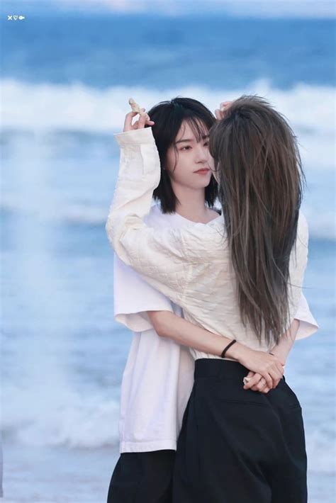 couples vibe cute lesbian couples friendship photoshoot korean best friends korean couple
