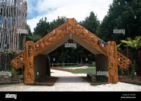 Gateway To Maori Village Hi Res Stock Photography And Images Alamy