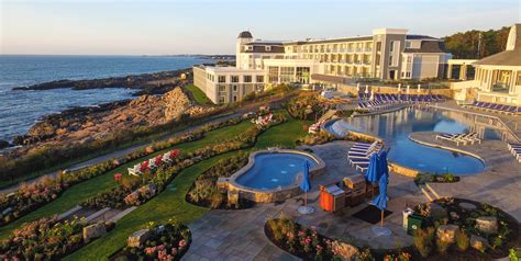 6 New England Seaside Resorts To Stay At This Summer Good­l­i­f­e­r­e